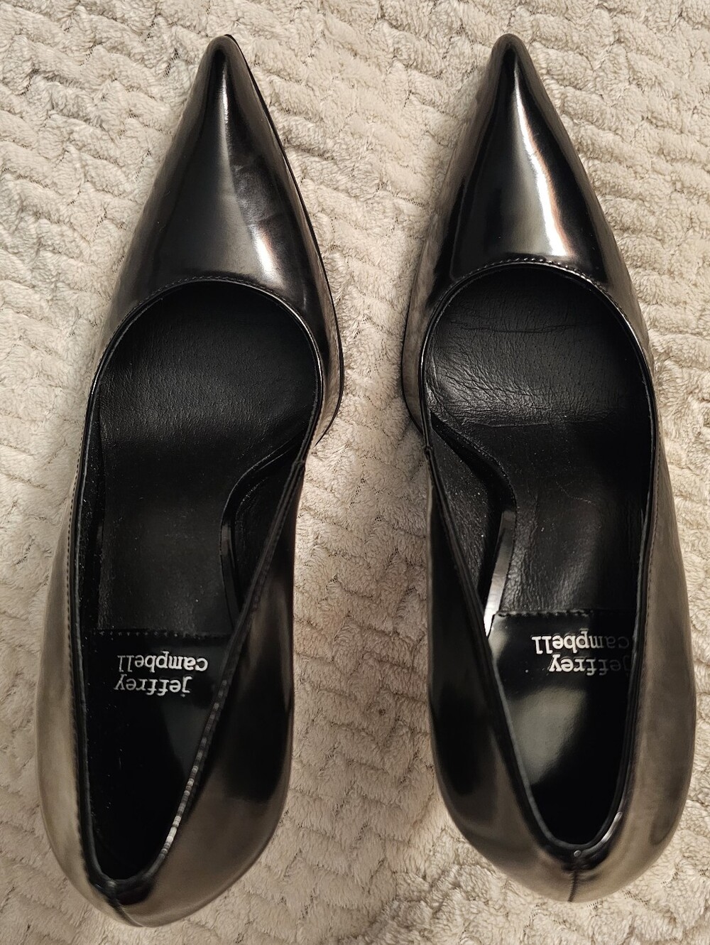 Jeffrey Campbell Size 8 Classic Black Patent Heels - Picture 3 of 4